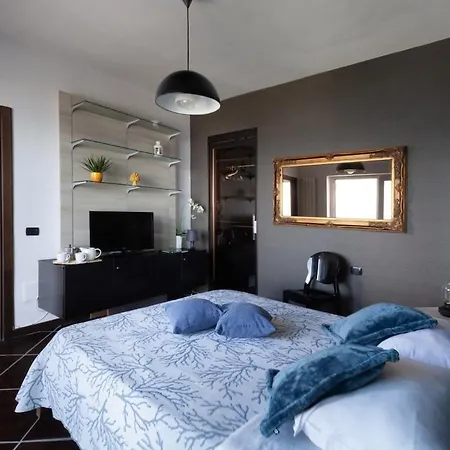 Spacious With Pool, Jacuzzi & Panoramic Sea View *
