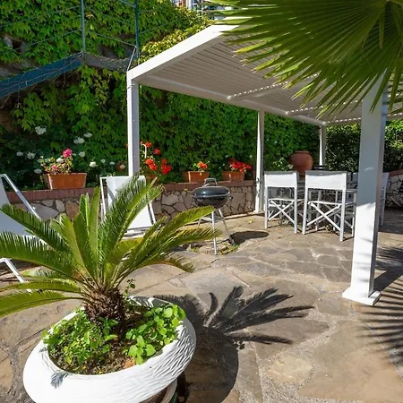 Spacious With Pool, Jacuzzi & Panoramic Sea View 别墅 索伦托
