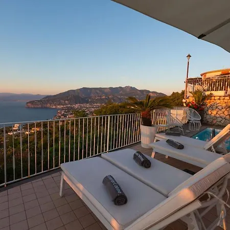 Spacious With Pool, Jacuzzi & Panoramic Sea View 别墅 *