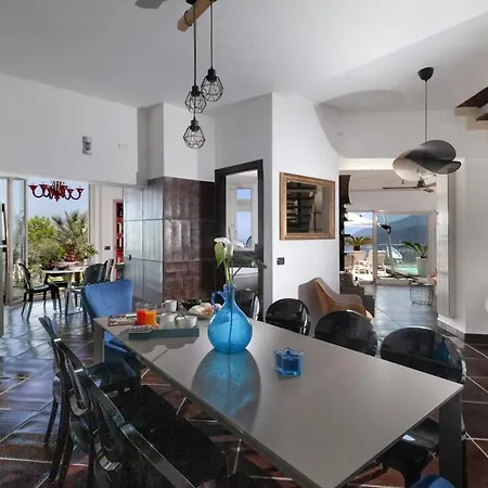 Spacious With Pool, Jacuzzi & Panoramic Sea View 别墅 *