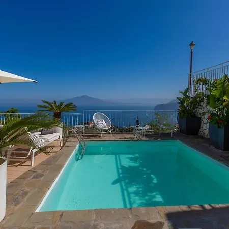 Spacious With Pool, Jacuzzi & Panoramic Sea View 索伦托