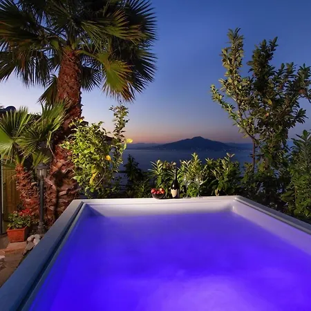 Spacious With Pool, Jacuzzi & Panoramic Sea View 别墅 *