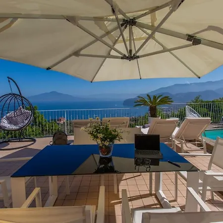 Spacious With Pool, Jacuzzi & Panoramic Sea View 索伦托