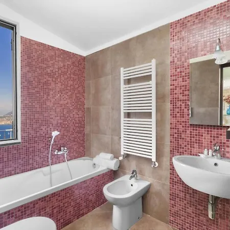 别墅 Spacious With Pool, Jacuzzi & Panoramic Sea View