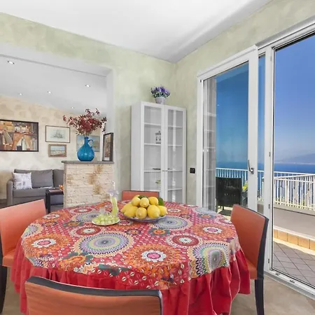 Spacious With Pool, Jacuzzi & Panoramic Sea View 别墅