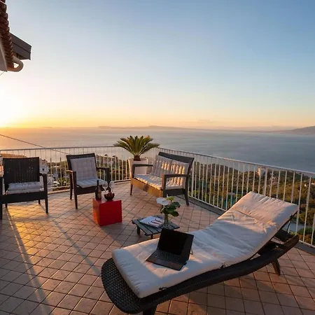 Spacious With Pool, Jacuzzi & Panoramic Sea View 别墅 *
