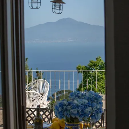 Spacious With Pool, Jacuzzi & Panoramic Sea View 索伦托